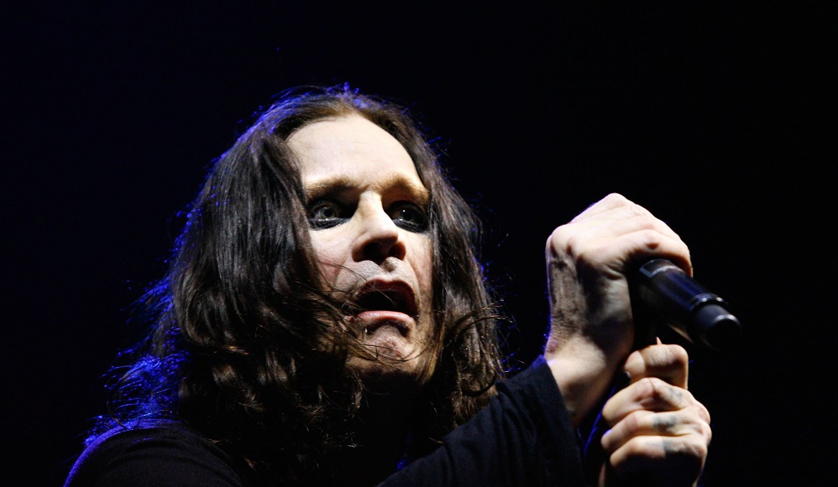 Il cantante inglese Ozzy Osbourne