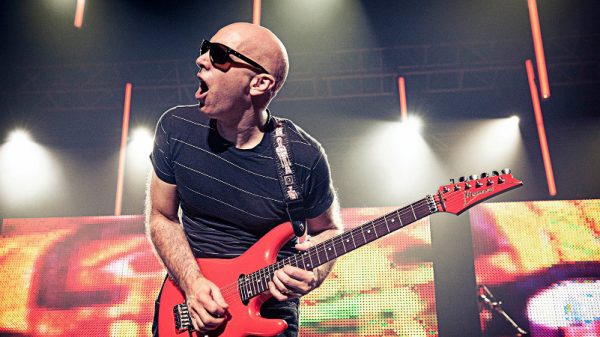 Joe Satriani