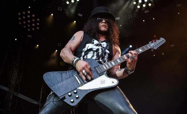 Il chitarrista americano Slash