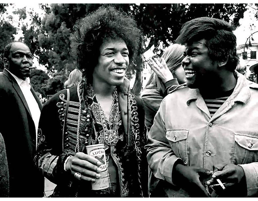 Il chitarrista americano Jimi Hendrix