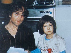 John e Sean Lennon in the seventies