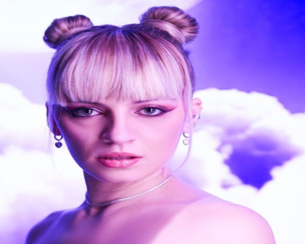 Serena De Bari nuovo videoclip.