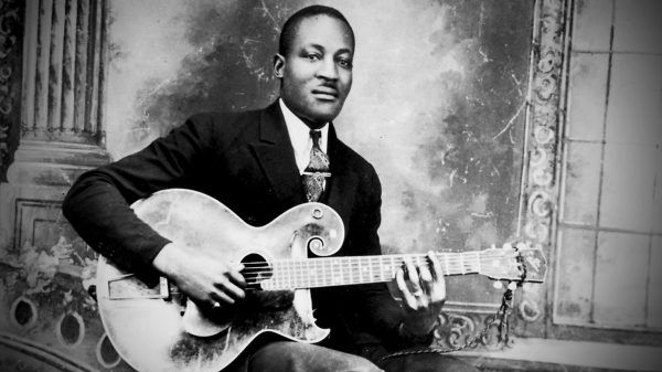 Il bluesman americano Big Bill Broonzy