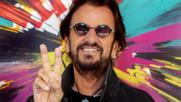 Il batterista inglese Ringo Starr