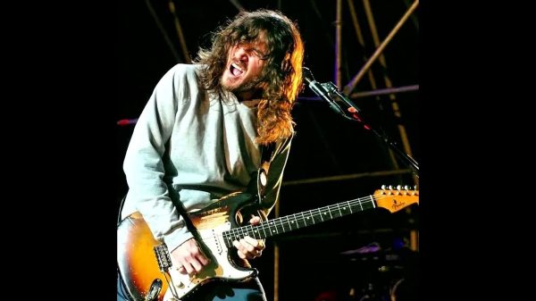 Il chitarrista italo americano John Frusciante