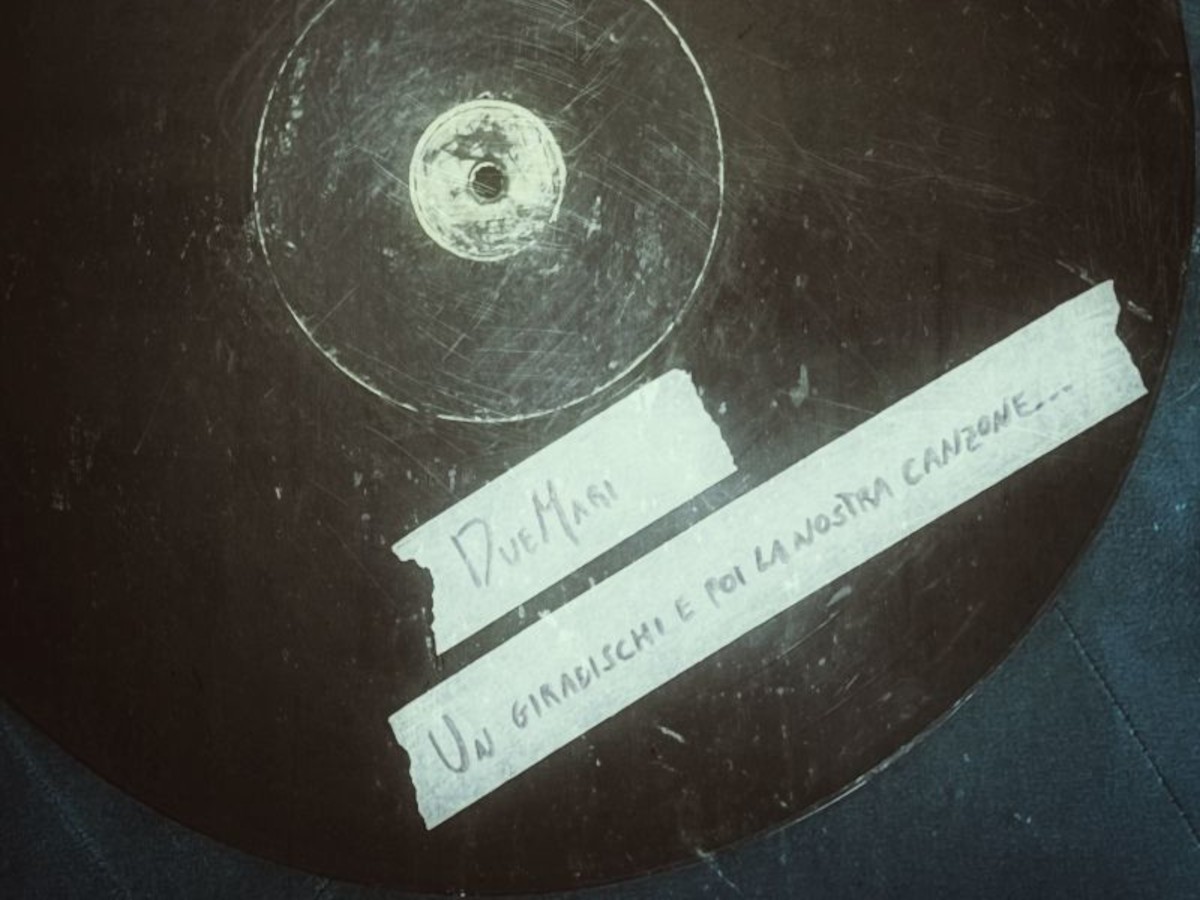 Un giradischi e poi la nostra canzone...
