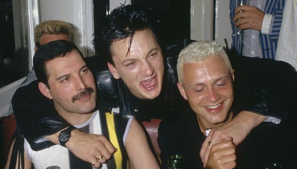 Freddie Mercury e Bono degli U2